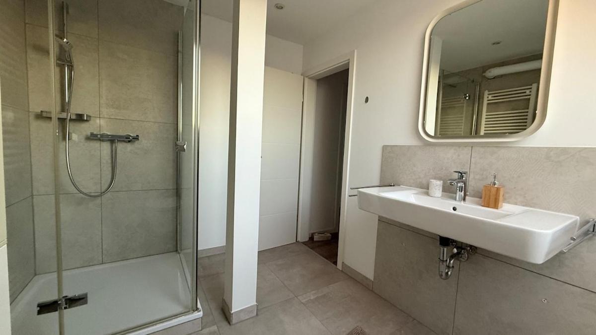 Apartment Penthouse With Roof Terrace - Central, Quiet Location Hannover