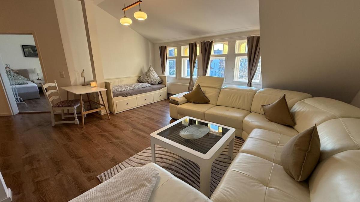 Apartment Penthouse With Roof Terrace - Central, Quiet Location *